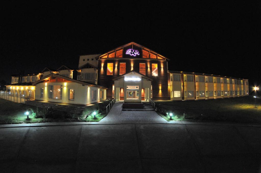 Antu Malal Hotel Plaza Huincul Exterior photo